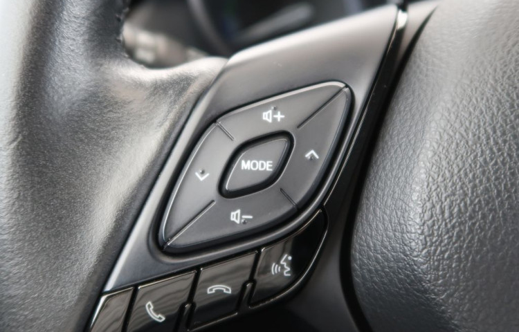 Toyota C-HR 1.8Hybrid,CZ,1Maj,Comfort