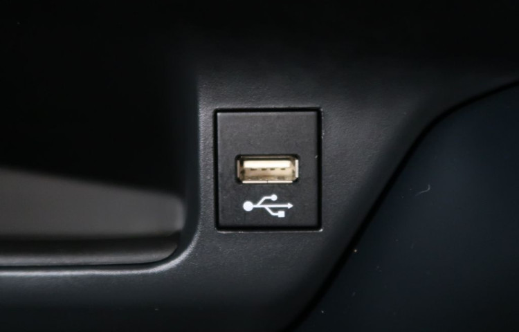 Toyota C-HR 1.8Hybrid,CZ,1Maj,Comfort