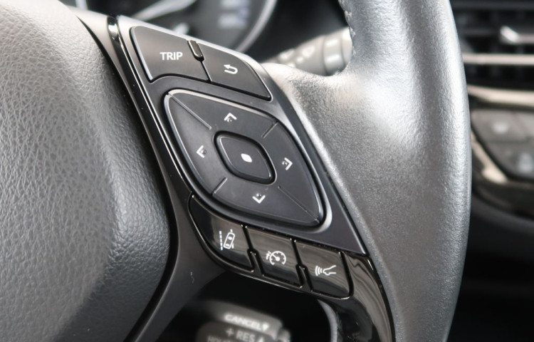 Toyota C-HR 1.8Hybrid,CZ,1Maj,Comfort