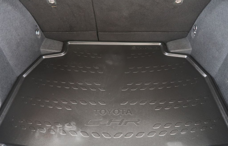 Toyota C-HR 1.8Hybrid,CZ,1Maj,Comfort