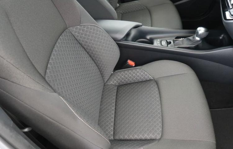 Toyota C-HR 1.8Hybrid,CZ,1Maj,Comfort