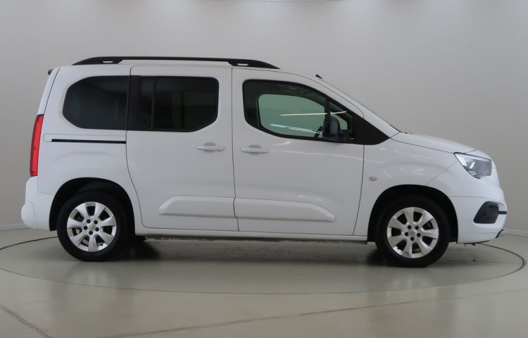 Opel Combo 1.5CDTI,96kW,CZ,DPH,Tažné