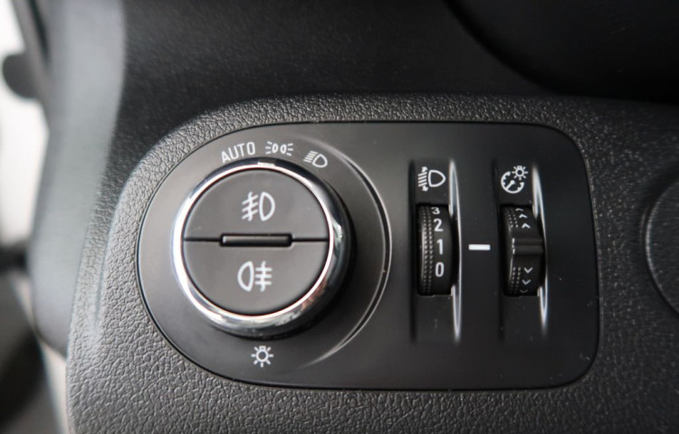 Opel Combo 1.5CDTI,96kW,CZ,DPH,Tažné