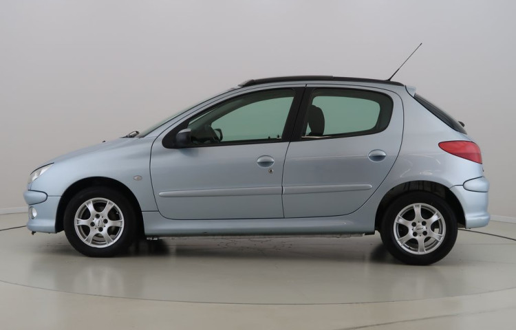 Peugeot 206 1.4HDi,CZ,1Maj,AC,Střešní okno