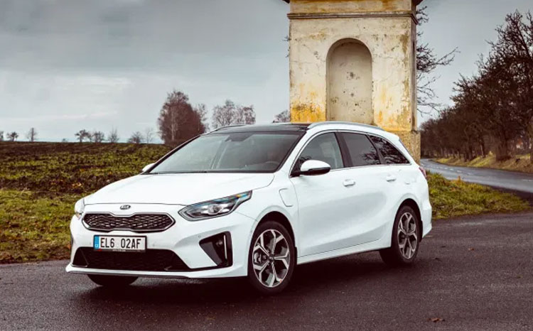 Test Kia Ceed Sportswagon 1.6 GDI PHEV GPF 6DCT automat (2021)