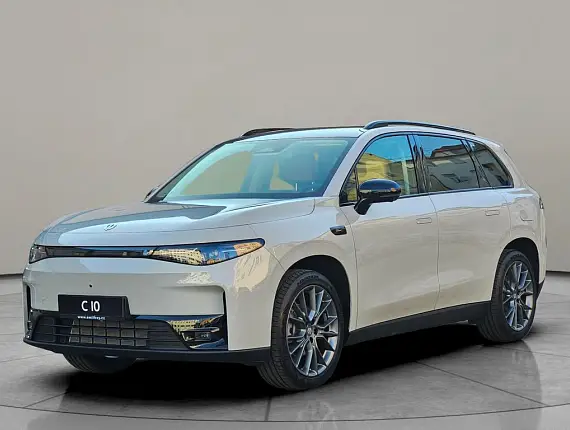 Leapmotor C10