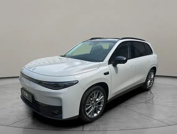 Leapmotor C10
