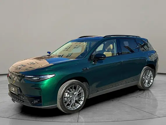 Leapmotor C10