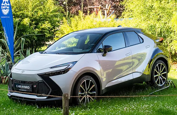 Toyota | Systém e-Call | Emil Frey