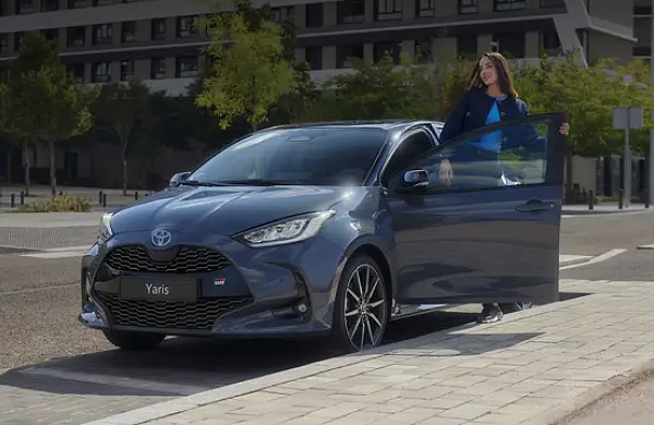 Nová Toyota s KINTO ONE: Splátka, která vás překvapí