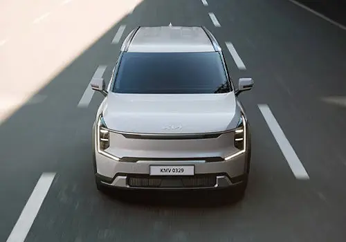 Highway Driving Assist 2.0 s asistencí změny pruhu