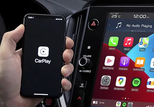 Bezdrátová integrace Apple CarPlay a Android Auto