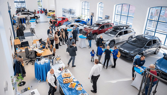 Zbrusu nový showroom Subaru v Praze | Emil Frey