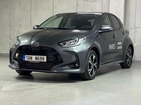 Toyota Yaris STYLE 1.5 Hybrid e-CVT STYLE