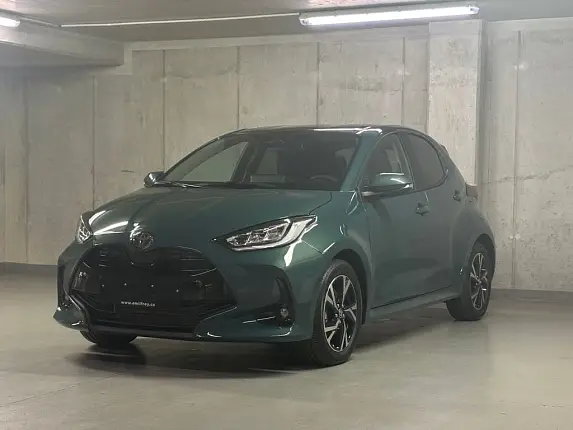 Toyota Yaris STYLE 1.5 Hybrid e-CVT STYLE