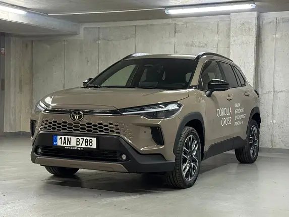 Toyota Corolla Cross Style 1.8 Hybrid (140 k)  