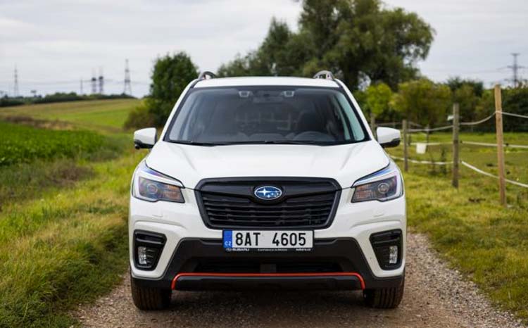 Test Subaru Forester 2.0i e-Boxer: Drobnými inovacemi k lepšímu