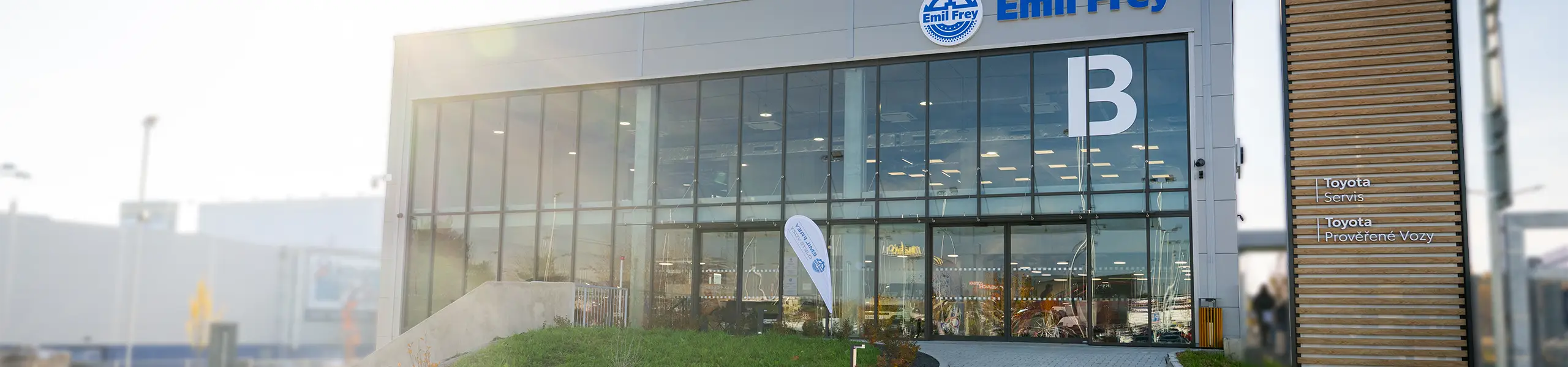 Emil Frey KEYBOX: Bezkontaktní servis 24/7