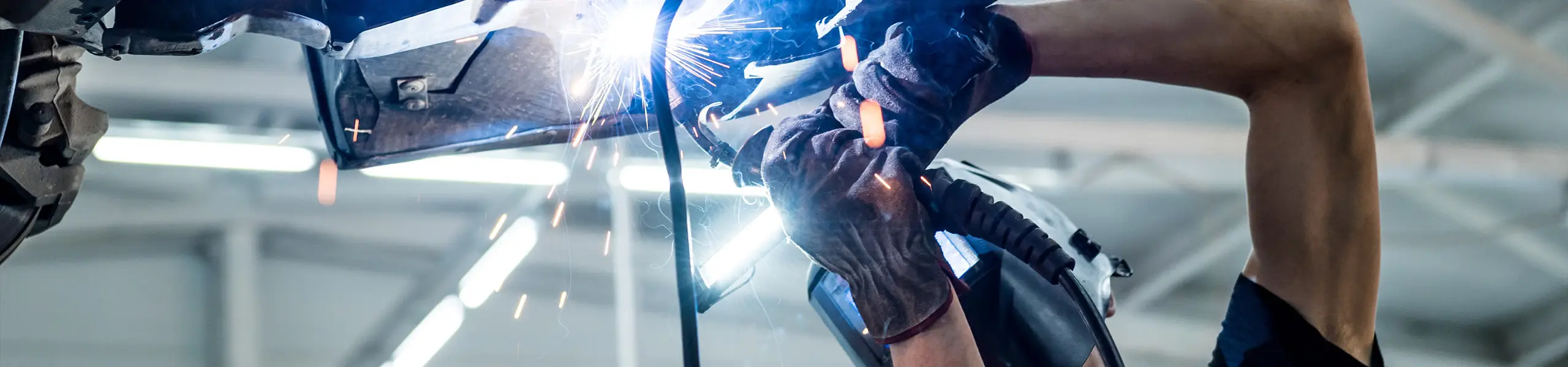 Automechanik-strojič