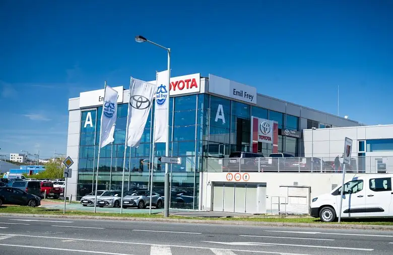 Autosalon Emil Frey Černý Most