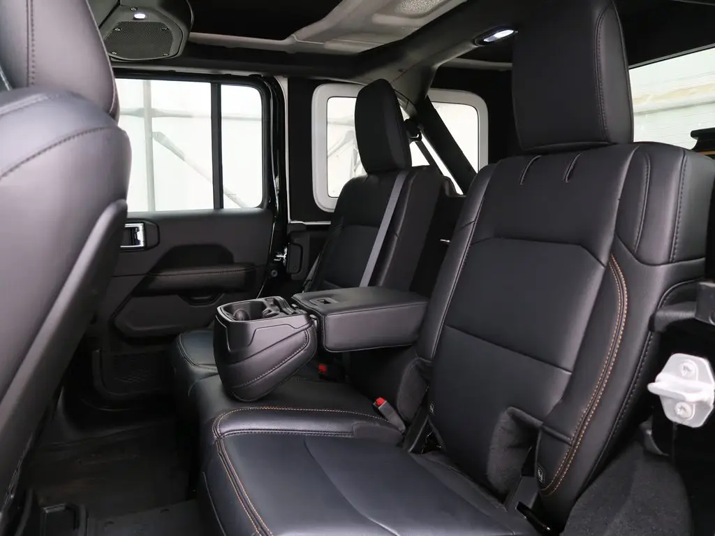 1fd15f94-7a08-4232-bac6-a0bb15f23bb6_28