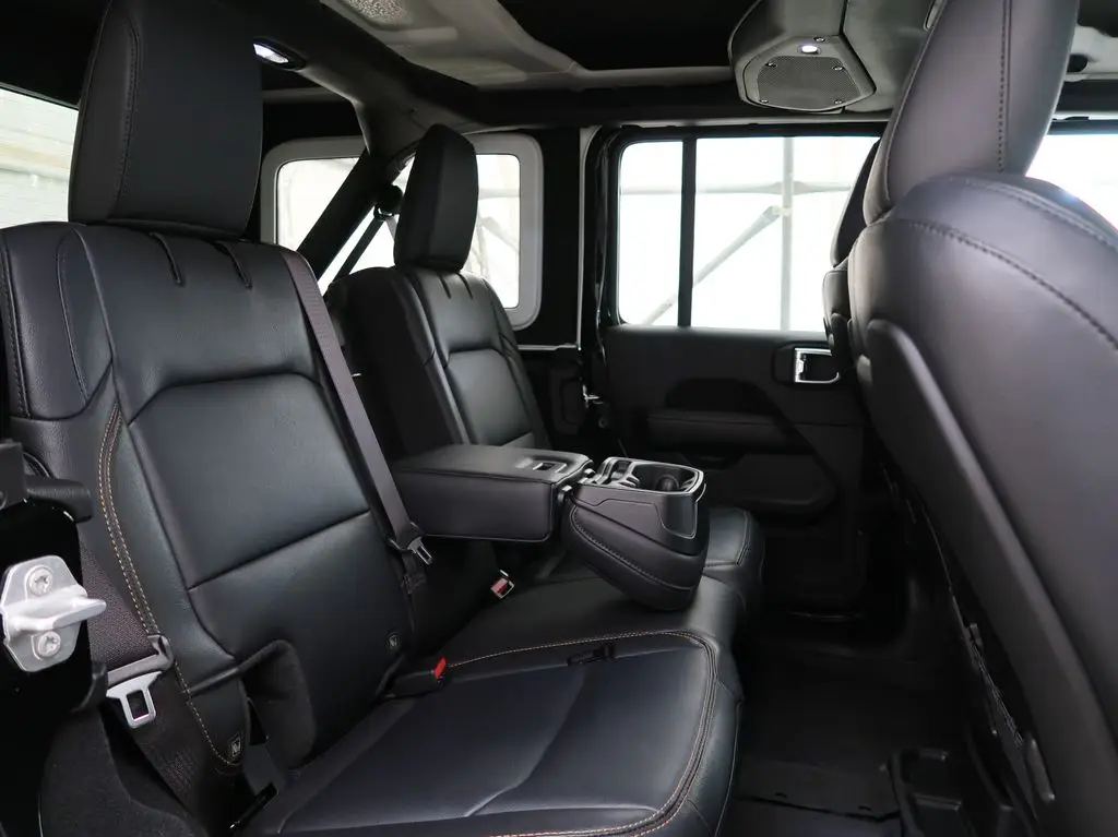 1fd15f94-7a08-4232-bac6-a0bb15f23bb6_29