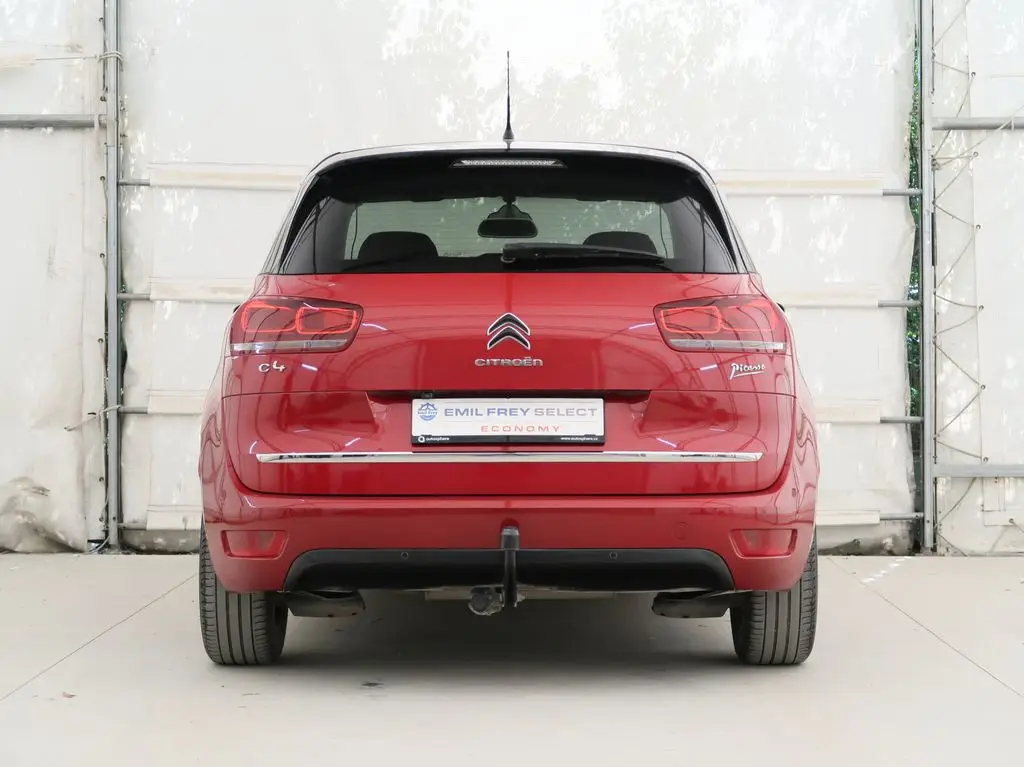 5a5d8ae7-12a1-4091-9313-7c94bfb9f78e_06