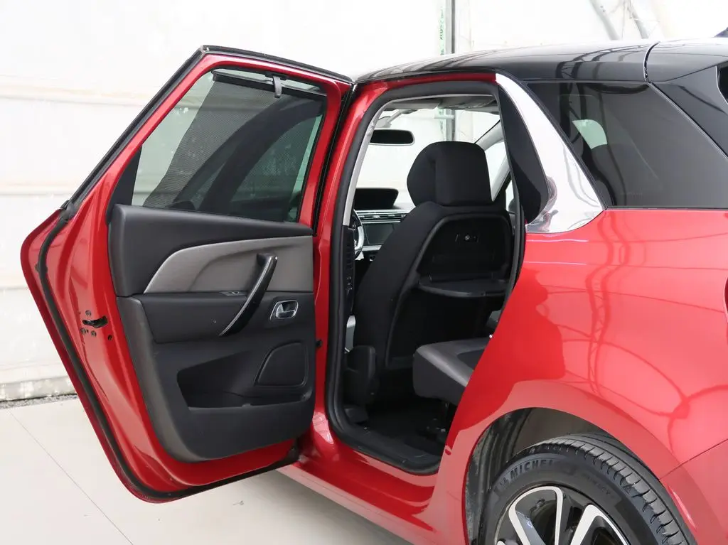 5a5d8ae7-12a1-4091-9313-7c94bfb9f78e_08