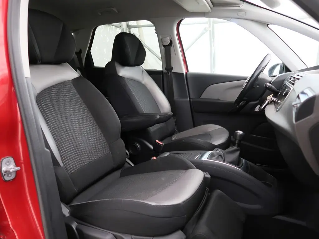 5a5d8ae7-12a1-4091-9313-7c94bfb9f78e_19