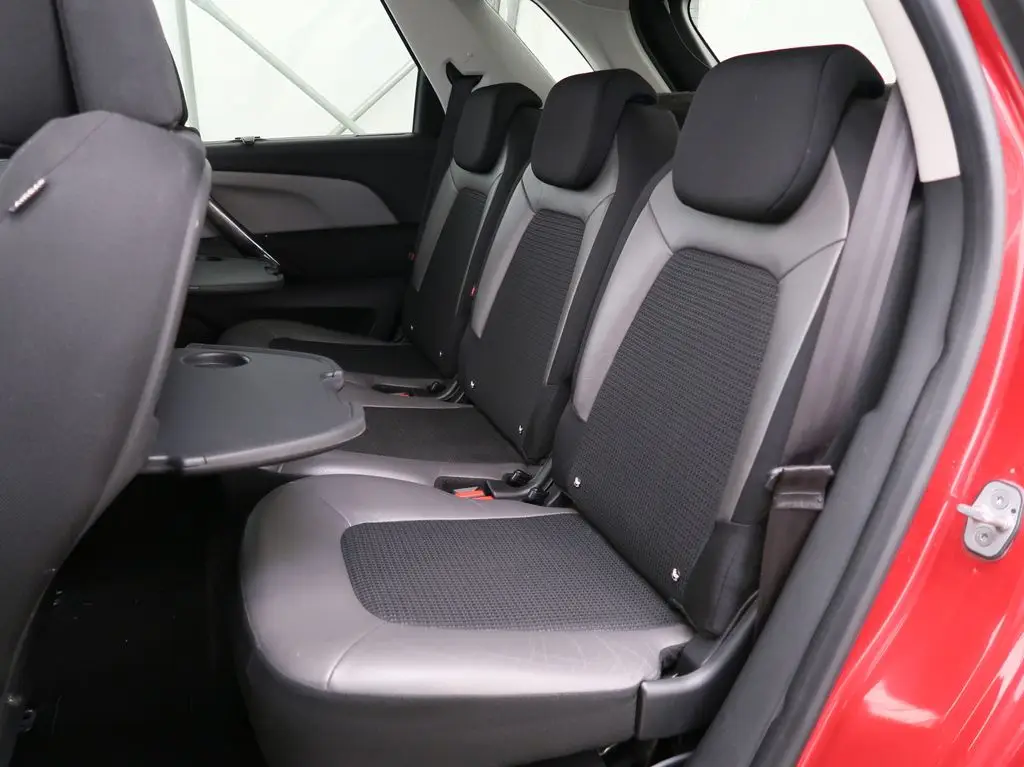 5a5d8ae7-12a1-4091-9313-7c94bfb9f78e_27