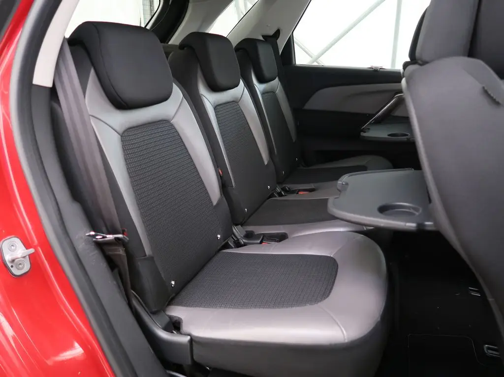 5a5d8ae7-12a1-4091-9313-7c94bfb9f78e_28