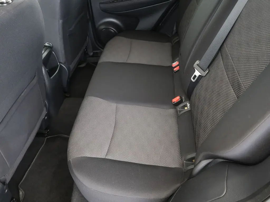 69c87863-fb8b-460b-8edf-990618ba390f_09