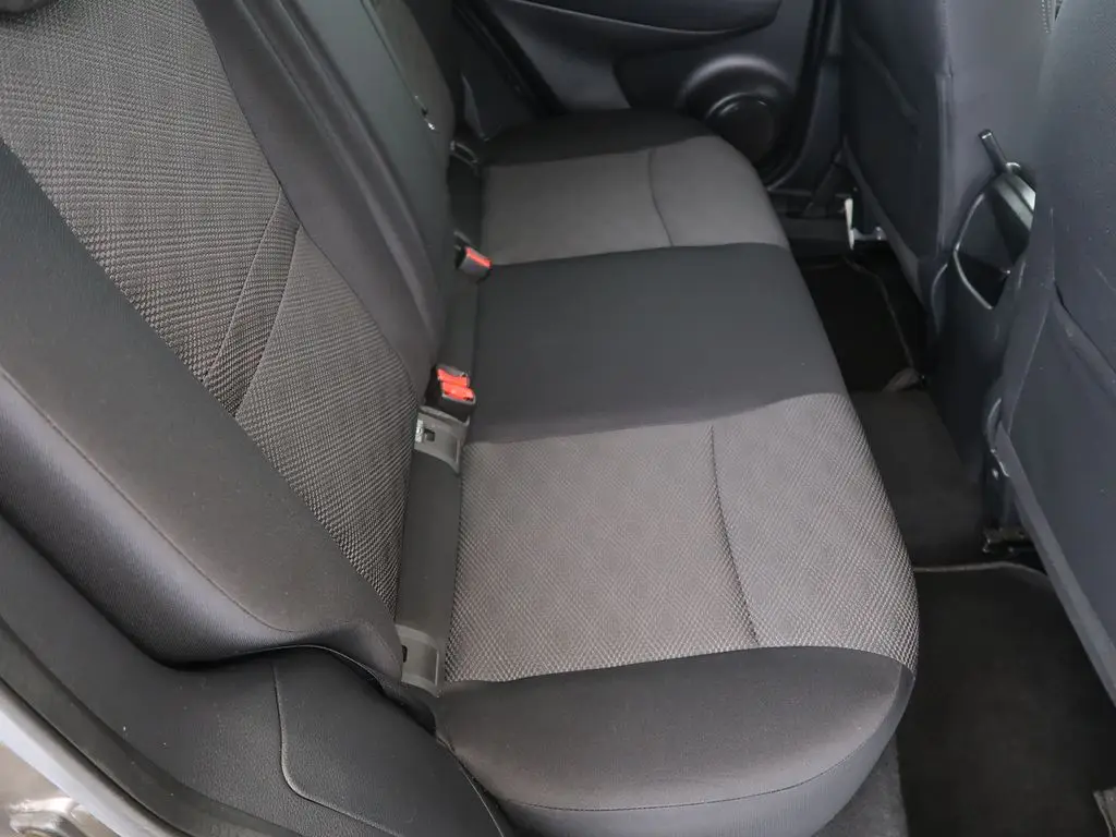 69c87863-fb8b-460b-8edf-990618ba390f_11