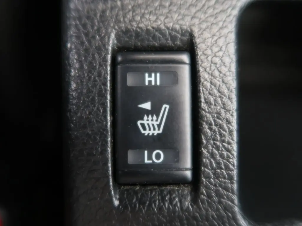 69c87863-fb8b-460b-8edf-990618ba390f_32