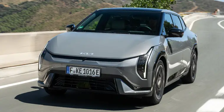 Kia EV4 2026