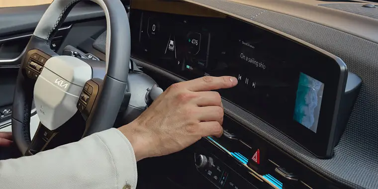 Klimatizace - Toyota Corolla Touring Sports