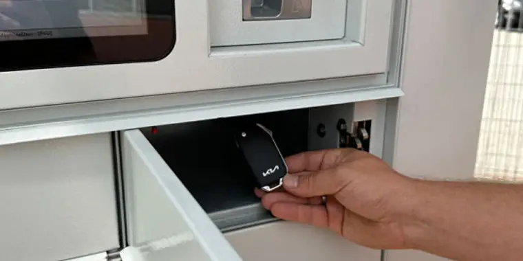 Emil Frey | Servis | Černý Most budova B