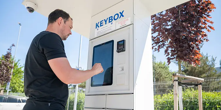 Emil Frey KEYBOX: Bezkontaktní servis 24/7